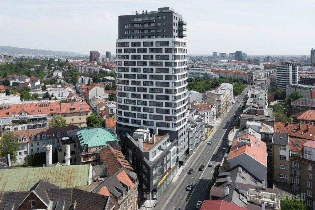 2 Room Apartment, With A View Of The Castle บราติสลาวา ภายนอก รูปภาพ